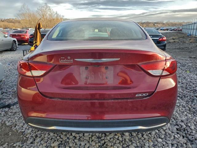 Chrysler 200 Limited Image 2