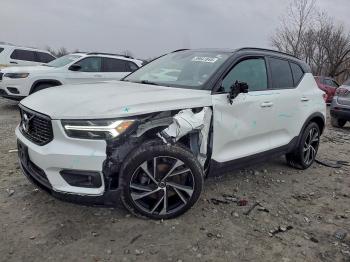  Salvage Volvo XC40