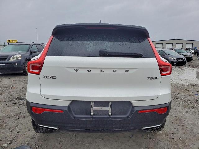 Volvo XC40 T5 R-design Image 10