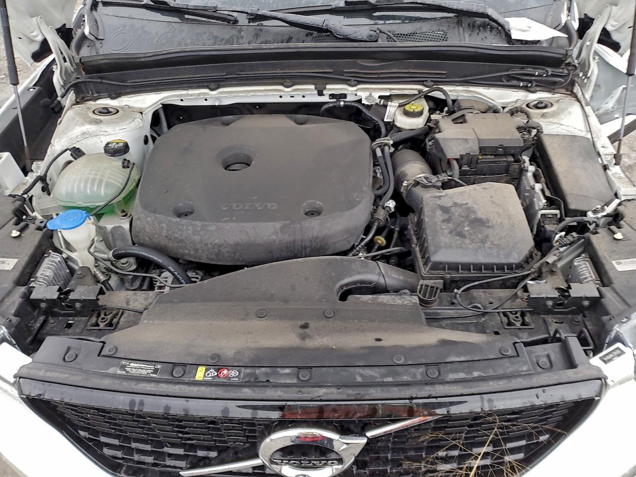 Volvo XC40 T5 R-design Image 4