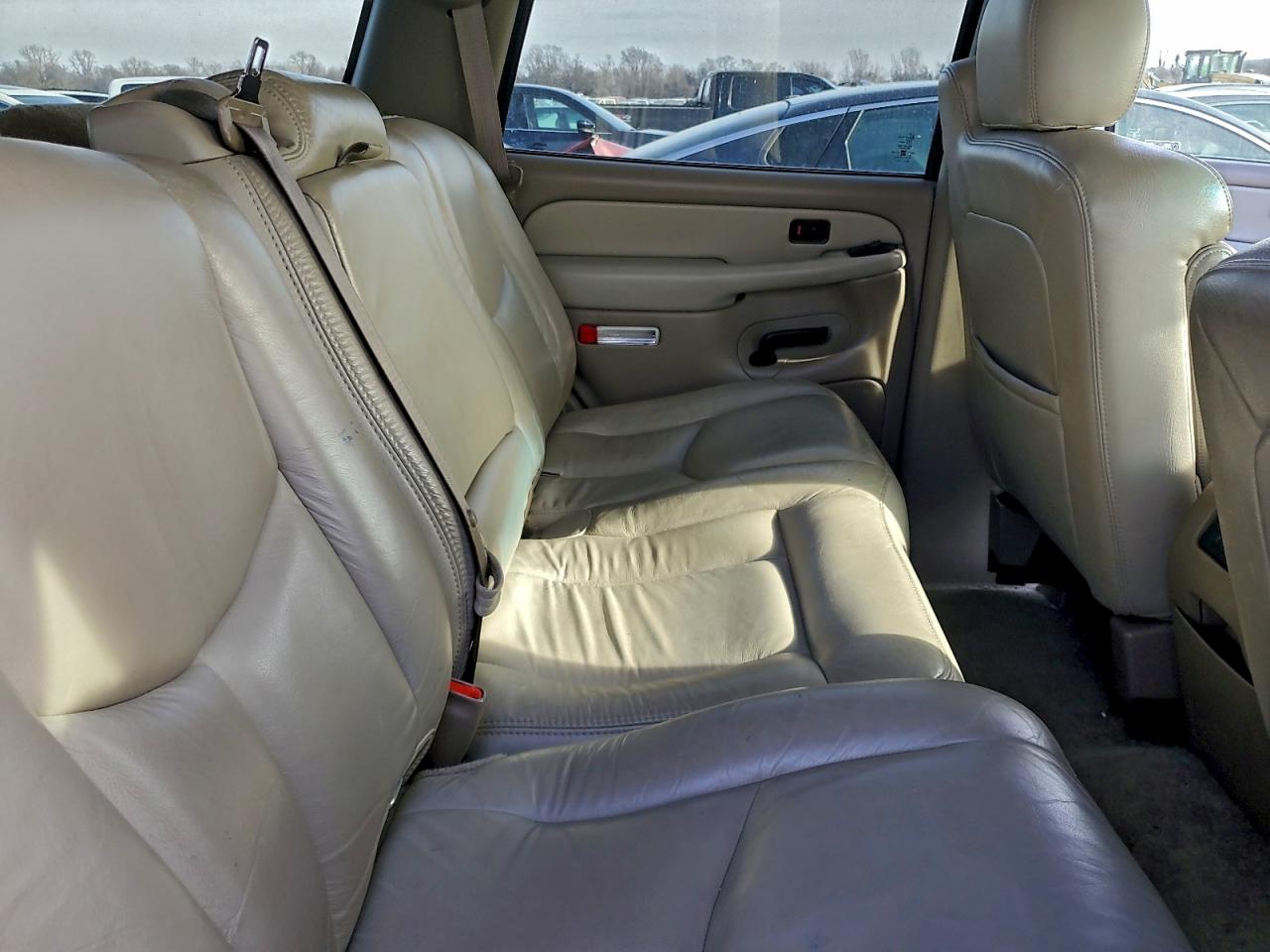 Chevrolet Tahoe K1500 Image 10