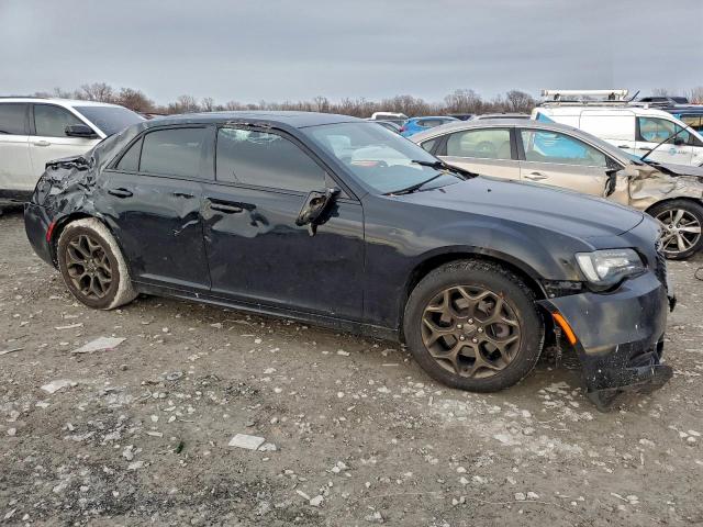 Chrysler 300 S Image 5