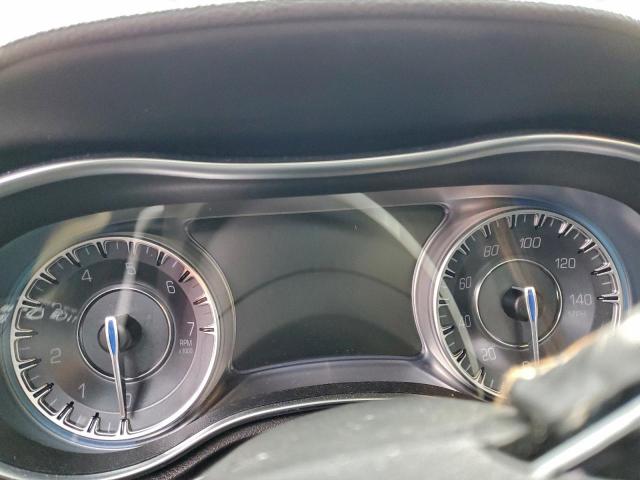 Chrysler 300 S Image 12