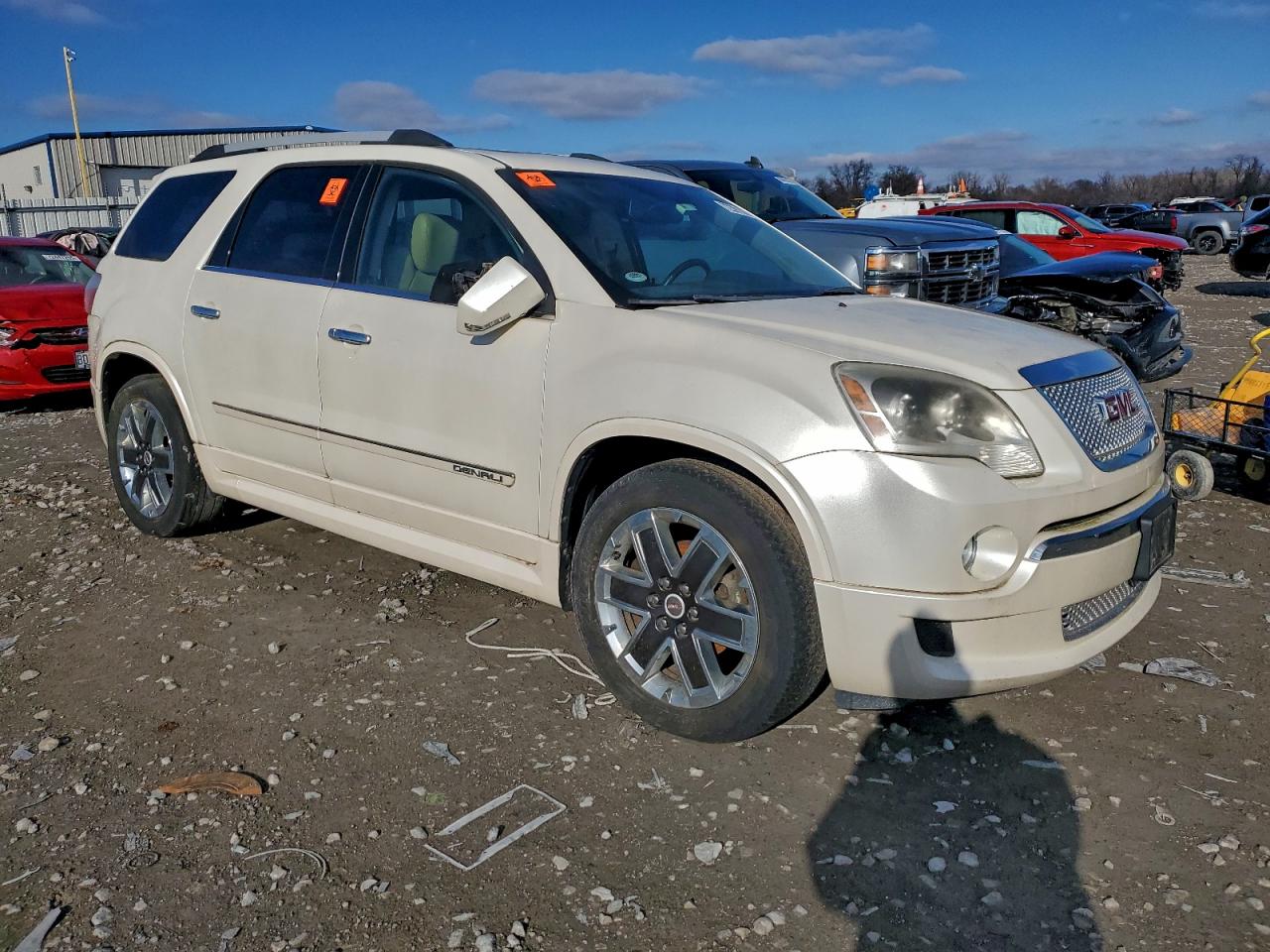 GMC Acadia Denali Image 3