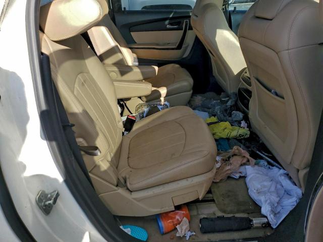 GMC Acadia Denali Image 12