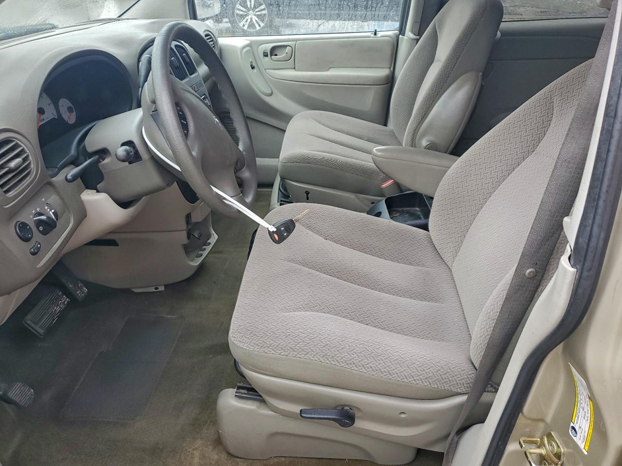 Dodge Caravan Sxt Image 13