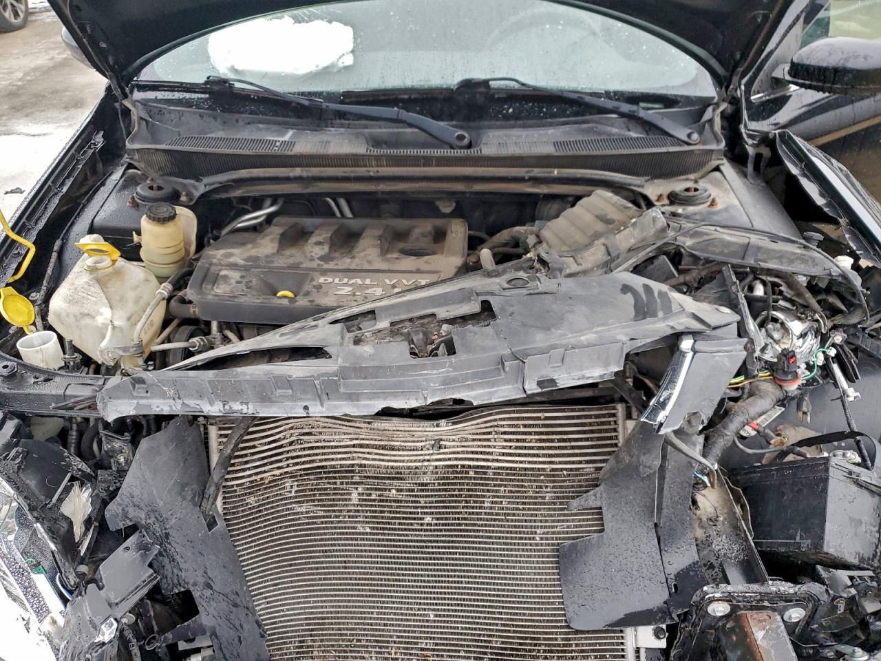 Chrysler 200 Touring Image 8