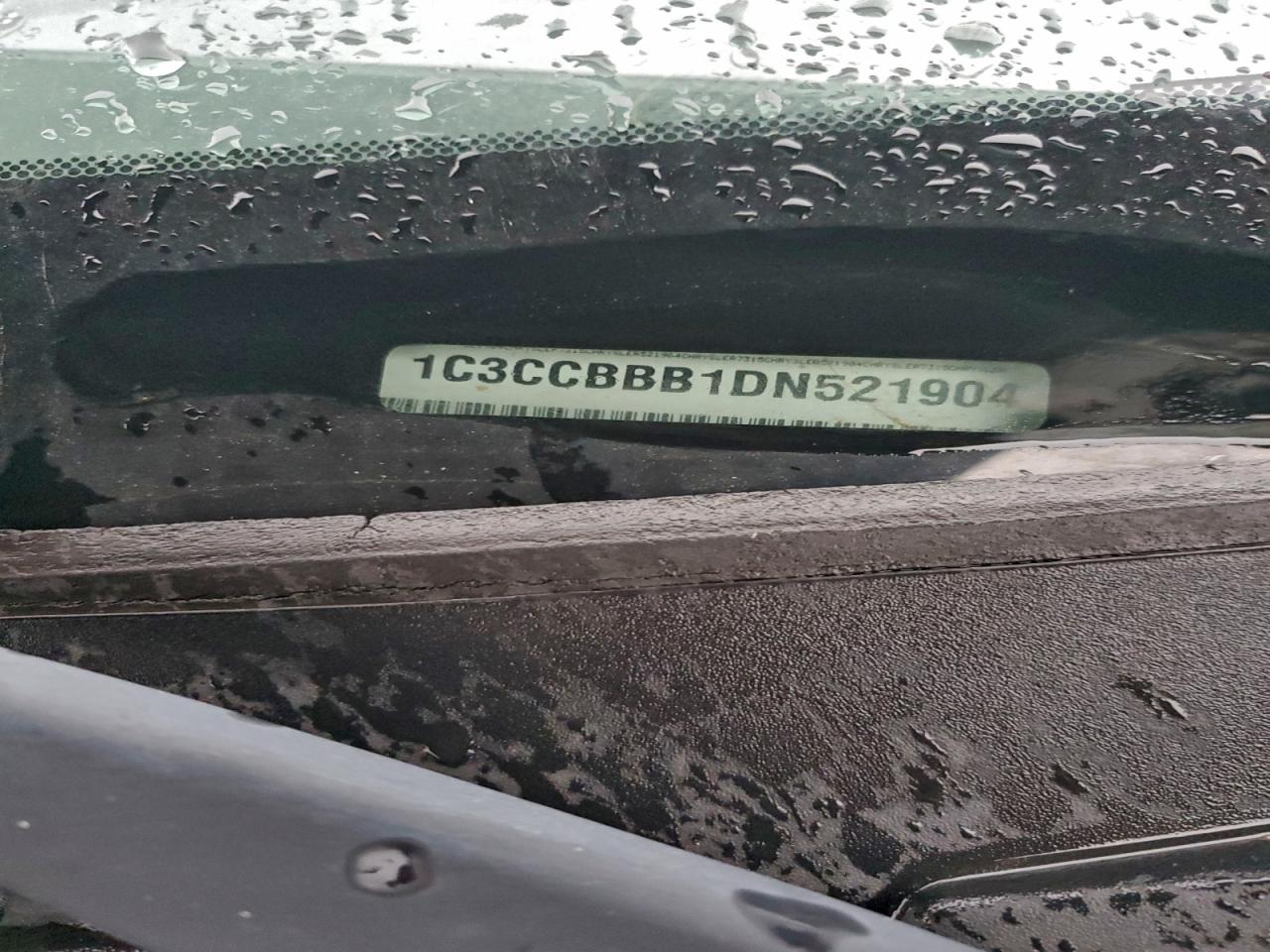 Chrysler 200 Touring Image 11