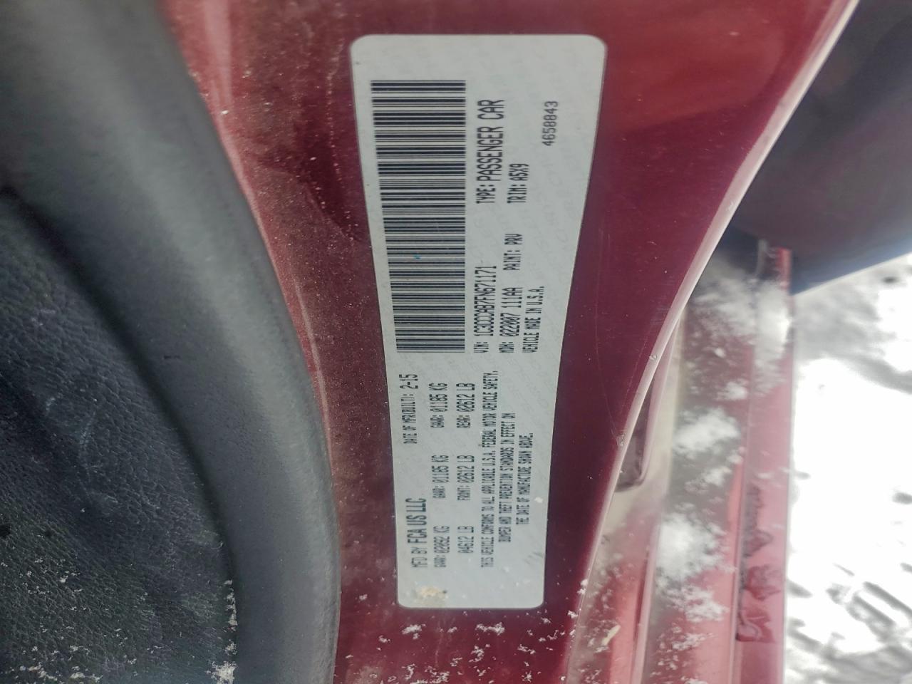 Chrysler 200 Limited Image 9