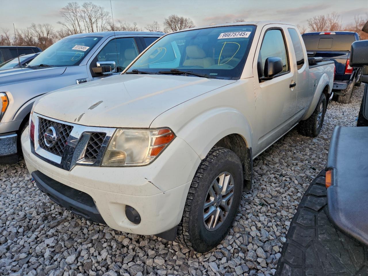 Nissan Frontier Sv Image 1