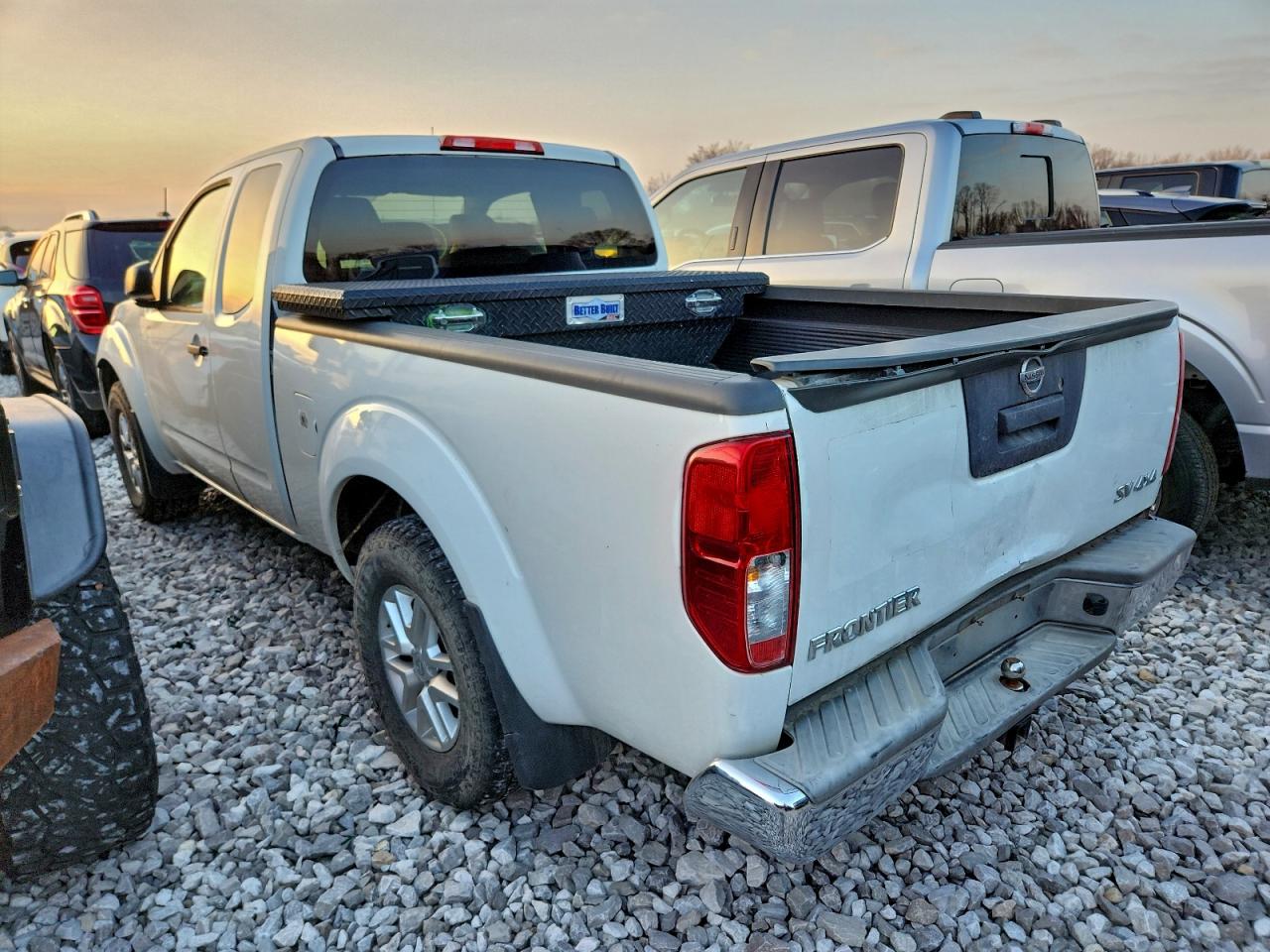 Nissan Frontier Sv Image 10