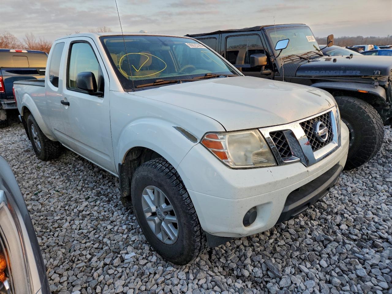 Nissan Frontier Sv Image 8