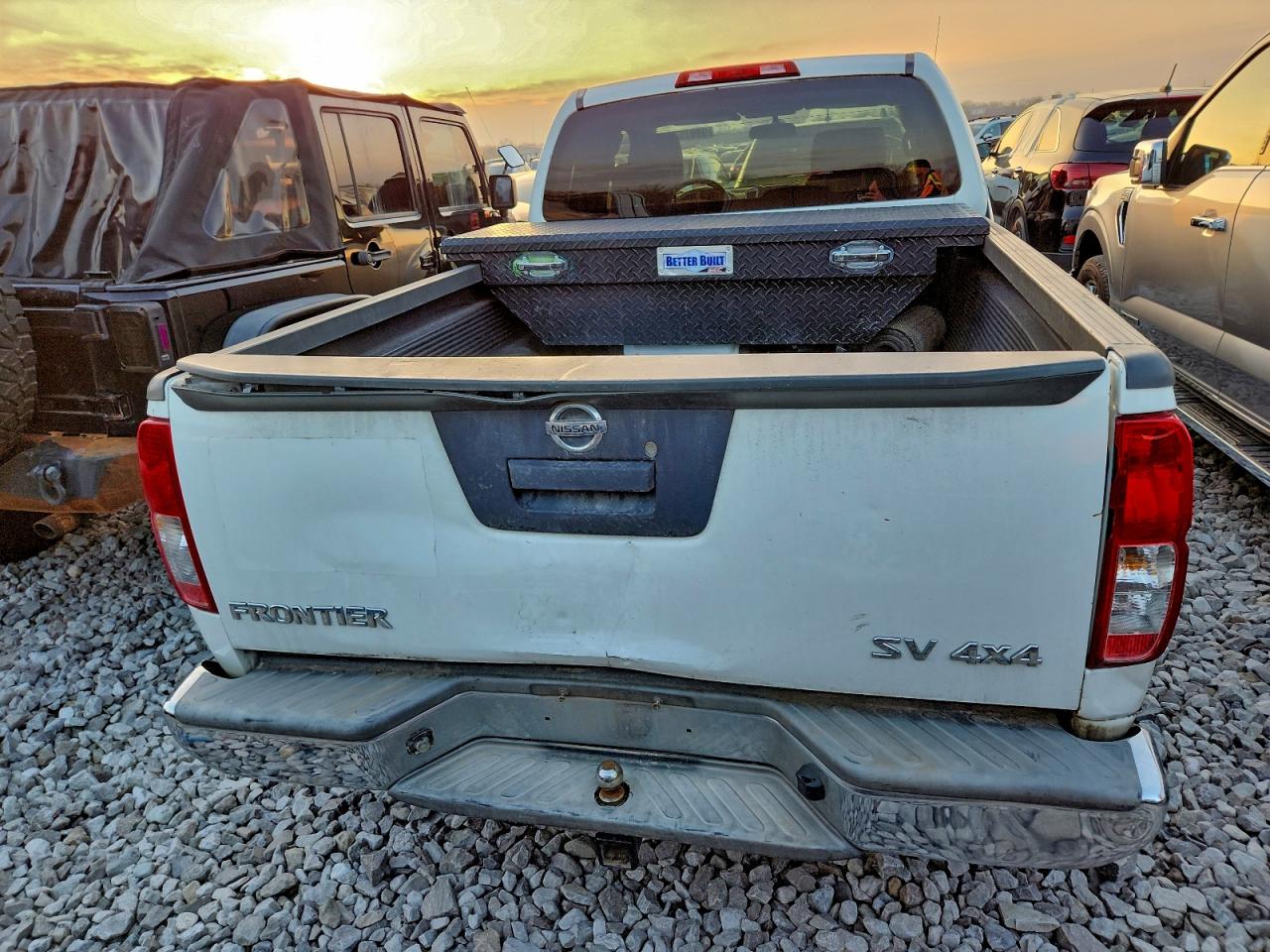 Nissan Frontier Sv Image 2
