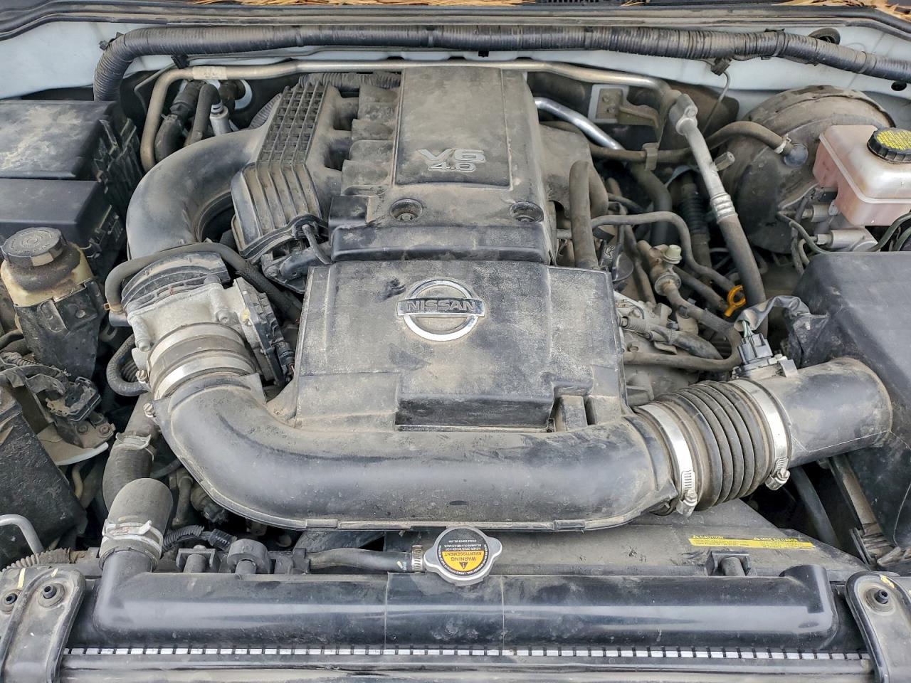 Nissan Frontier Sv Image 11