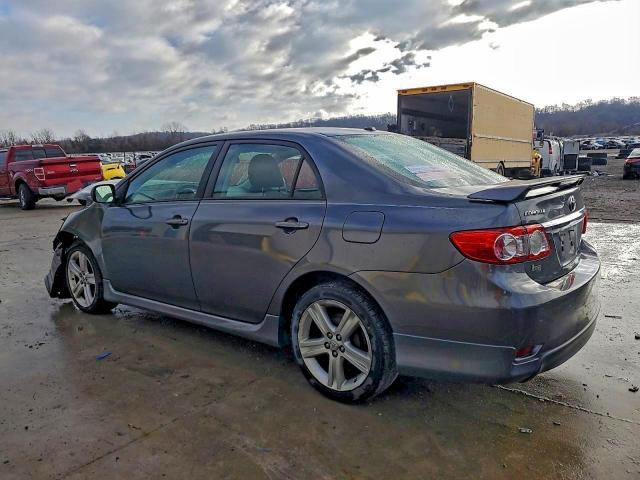 Toyota Corolla Base Image 8