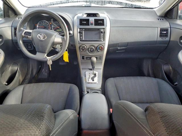 Toyota Corolla Base Image 12