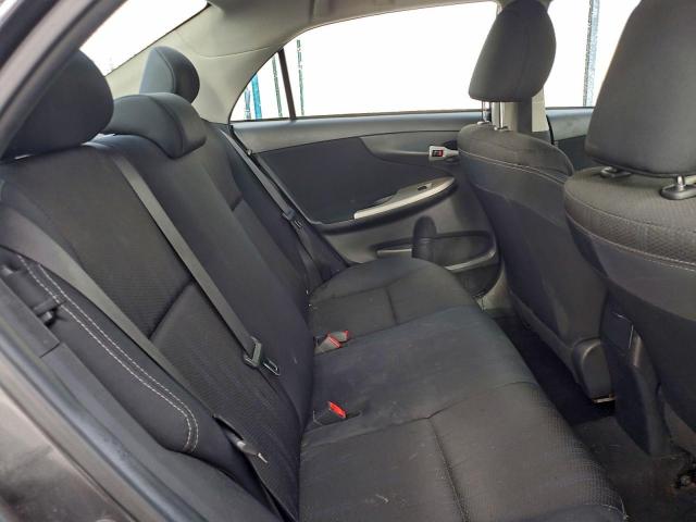 Toyota Corolla Base Image 7