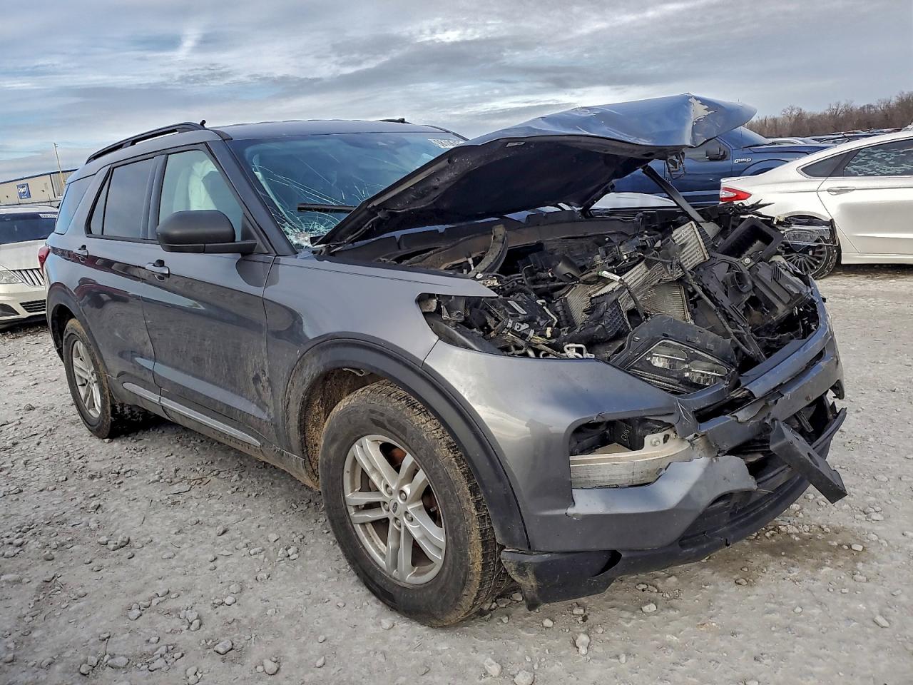 Ford Explorer Xlt Image 7