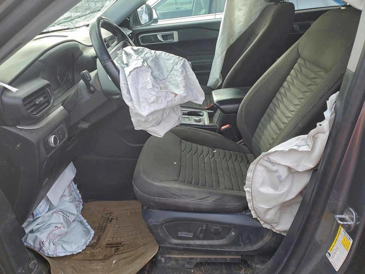 Ford Explorer Xlt Image 4