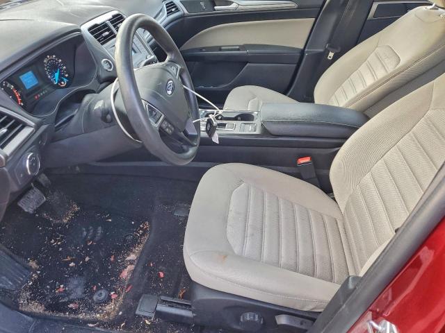 Ford Fusion S Image 10