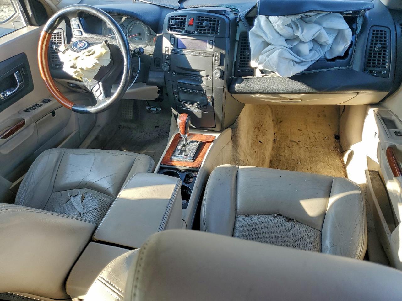 Cadillac SRX Image 9