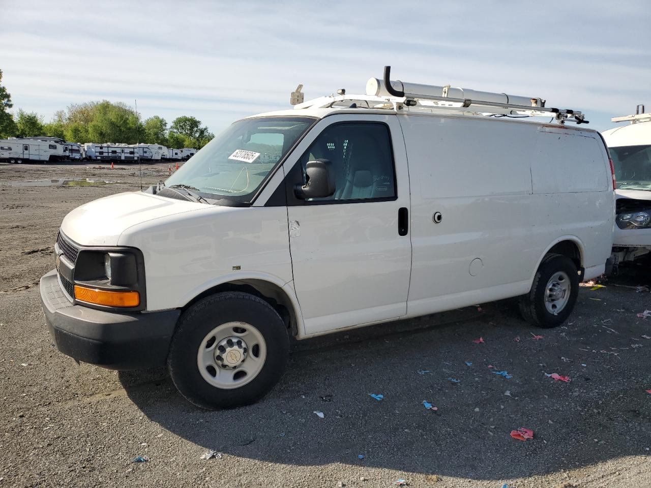 Chevrolet Express Image 1